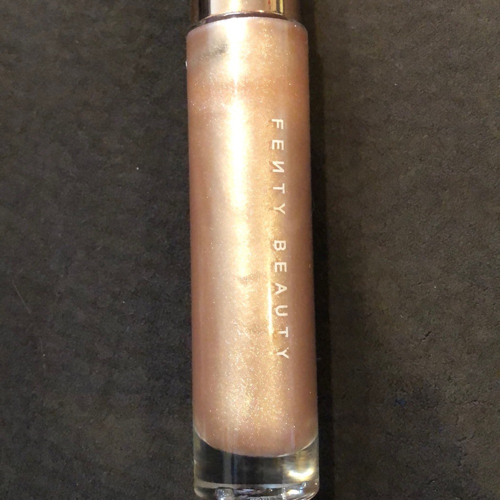 fenty beauty body lava illuminizer